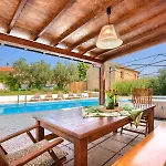 Villa John *