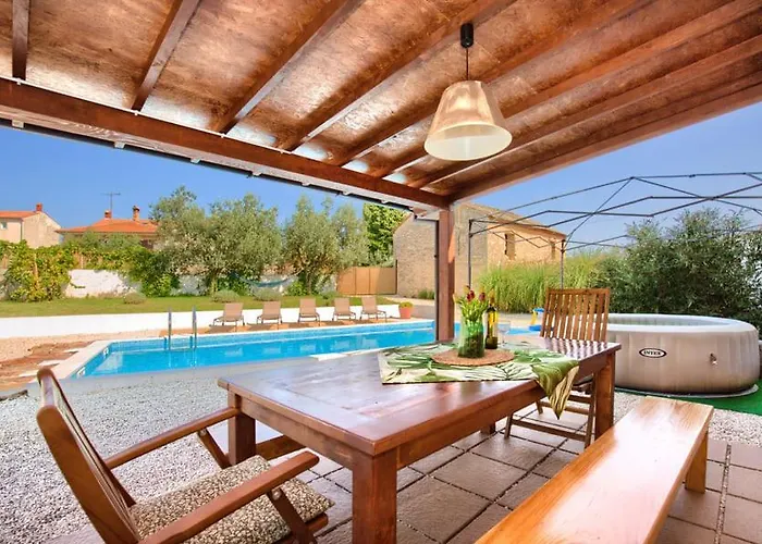 Villa John *