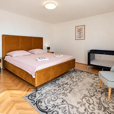 John ヴィラ *